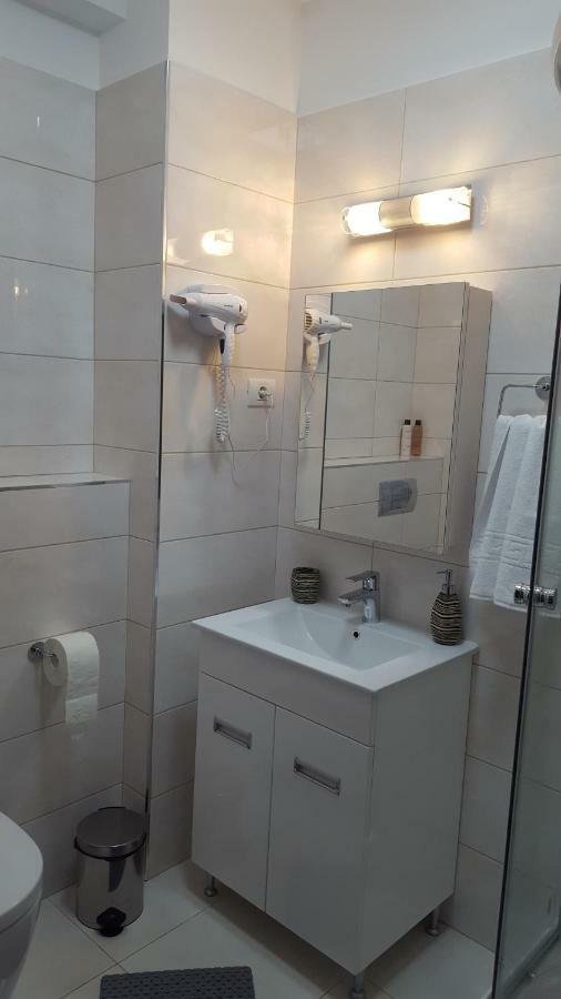 Ferienwohnung Alex Marina Flat Mamaia Exterior foto